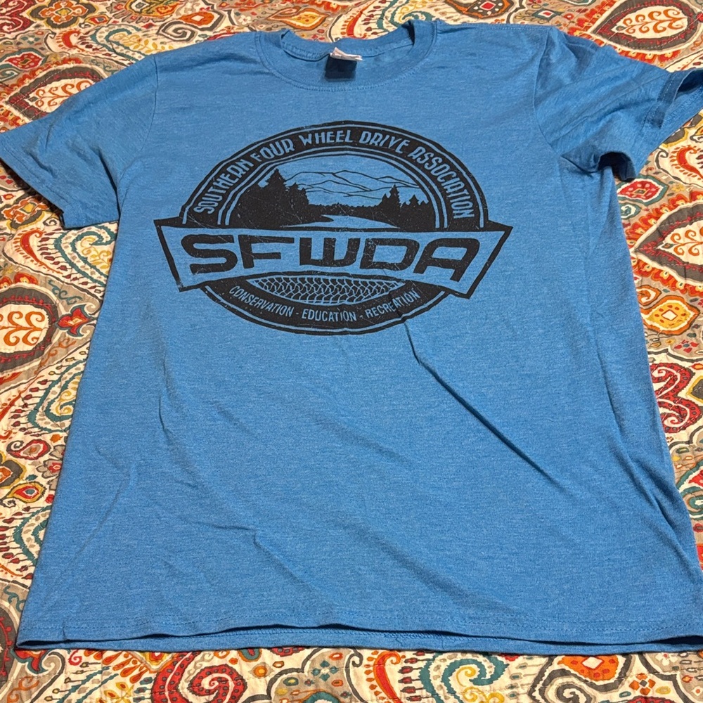 Gildan Softstyle Light Blue T-Shirt SFWDA souther four wheel drive assoc size s